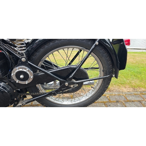 487 - 1949 BSA C10, 249cc. Registration number GSL 204 (non transferrable). Frame number ZC10 76826. Engin... 