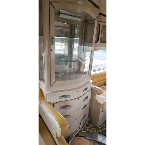 470 - C.1970's Vickers of Blackpool Roma caravan, PLEASE NOTE VIEWING BY ARRANGEMENT AS IT IS NOT ON SITE ... 