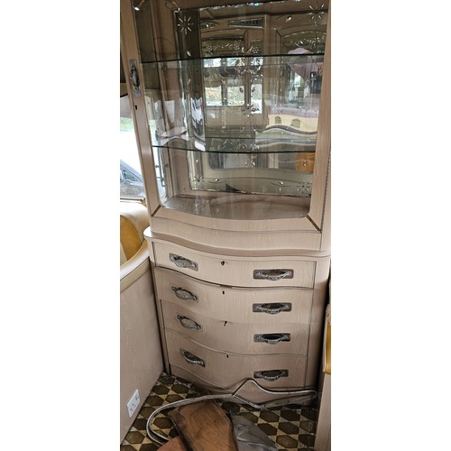 470 - C.1970's Vickers of Blackpool Roma caravan, PLEASE NOTE VIEWING BY ARRANGEMENT AS IT IS NOT ON SITE ... 