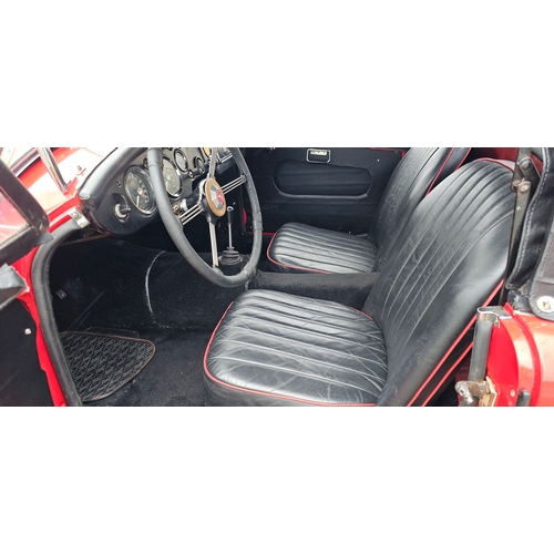 462 - 1961 MGA 1600 Mk I LHD, 1588cc. Registration number 201 UYU. Chassis Number G-HNL 95461. Engine numb... 