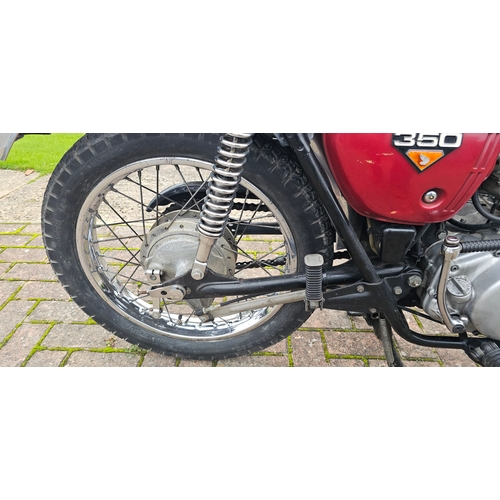 512 - 1972 Honda CL350. Registration number FHH 668K. Frame number CL350 4057855. Engine number CL350E 416... 