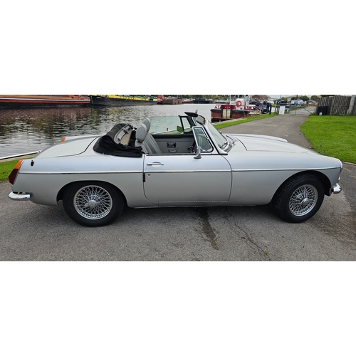 467 - 1971 MGB roadster, Heritage reshell, 1950cc. Registration number KHF 109K. Chassis number GHN5 25268... 