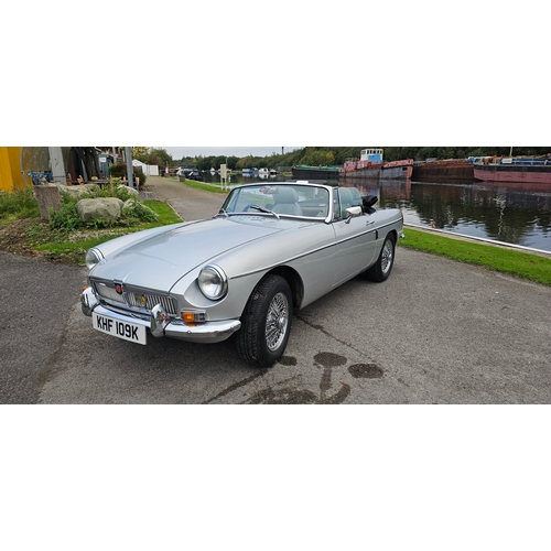 467 - 1971 MGB roadster, Heritage reshell, 1950cc. Registration number KHF 109K. Chassis number GHN5 25268... 