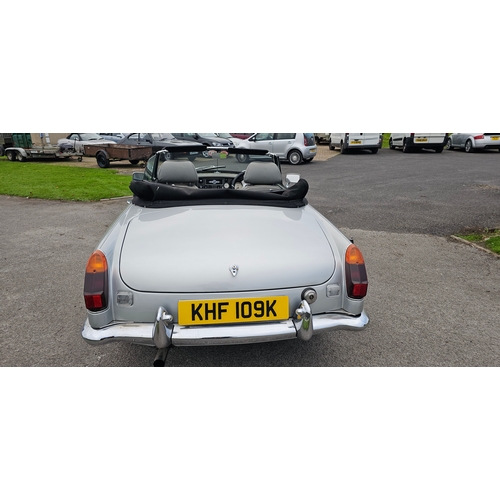 467 - 1971 MGB roadster, Heritage reshell, 1950cc. Registration number KHF 109K. Chassis number GHN5 25268... 