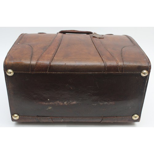 28 - A modern Chinese reproduction of a Gladstone bag, a fabric label applied to the inside and reading '... 
