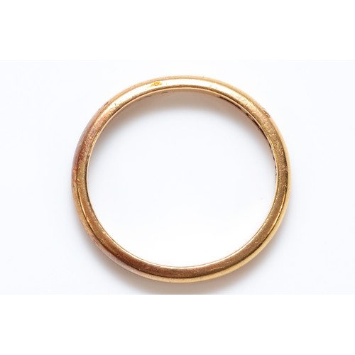 59 - A 22ct gold wedding band, Birmingham 1972, M, 3.3g