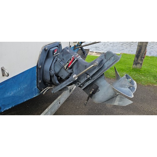 471 - Bayliner Ciera 2655 cruiser, c.1985. Hull ID BL2B87SJA585. Four berth weekend cruiser. With inboard ... 