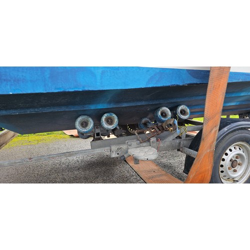 471 - Bayliner Ciera 2655 cruiser, c.1985. Hull ID BL2B87SJA585. Four berth weekend cruiser. With inboard ... 