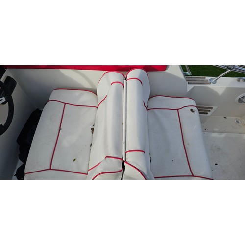 471 - Bayliner Ciera 2655 cruiser, c.1985. Hull ID BL2B87SJA585. Four berth weekend cruiser. With inboard ... 