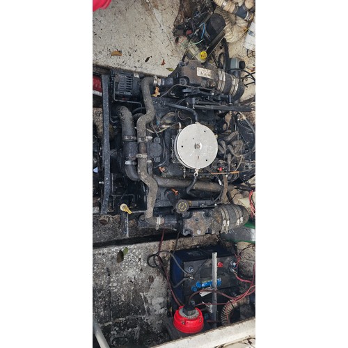 471 - Bayliner Ciera 2655 cruiser, c.1985. Hull ID BL2B87SJA585. Four berth weekend cruiser. With inboard ... 