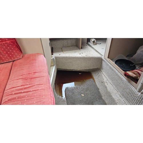 471 - Bayliner Ciera 2655 cruiser, c.1985. Hull ID BL2B87SJA585. Four berth weekend cruiser. With inboard ... 