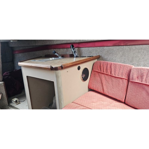 471 - Bayliner Ciera 2655 cruiser, c.1985. Hull ID BL2B87SJA585. Four berth weekend cruiser. With inboard ... 