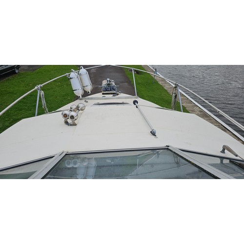 471 - Bayliner Ciera 2655 cruiser, c.1985. Hull ID BL2B87SJA585. Four berth weekend cruiser. With inboard ... 
