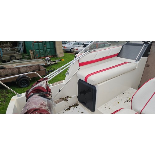 471 - Bayliner Ciera 2655 cruiser, c.1985. Hull ID BL2B87SJA585. Four berth weekend cruiser. With inboard ... 