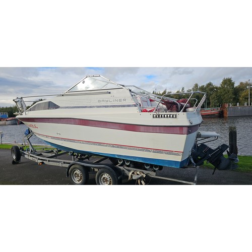 471 - Bayliner Ciera 2655 cruiser, c.1985. Hull ID BL2B87SJA585. Four berth weekend cruiser. With inboard ... 