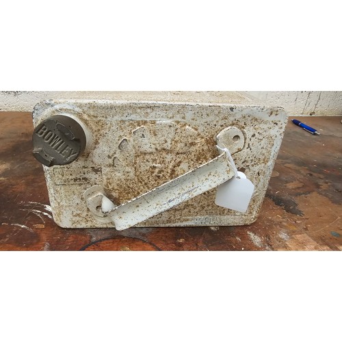 46 - A Shell Aviation Spirit can with Bowley cap and a Regal petrol can with Pratts cap (2)