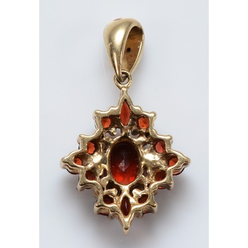 53 - A 9ct gold garnet and gemset cluster pendant, 25mm, 3.2g