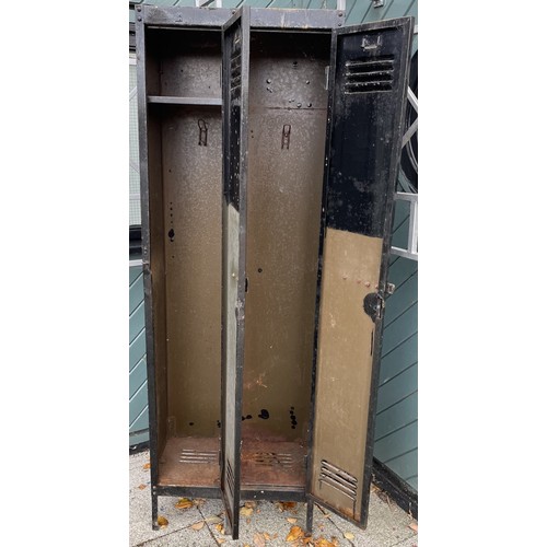 21 - A freestanding industrial double locker painted metal cabinet, H183, W61, D31cm.