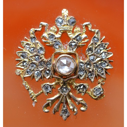 42 - A Russian rose diamond, three colour gold and agate oval snuff box, apparently unmarked, c.mid 18th ... 