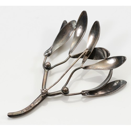 51 - Anton Michelsen, a 925 Danish silver mistletoe brooch designed by Gertrude Engel Rougie, 75mm, 12g