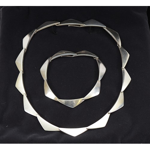 58 - Georg Jensen, a 925 silver Peak design necklace and matching bracelet, bracelet can be used to exten... 