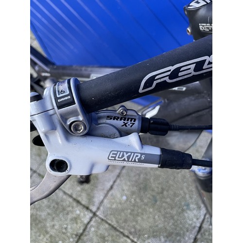 29 - A Felt Virtue Two 19.5