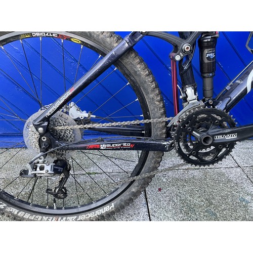 29 - A Felt Virtue Two 19.5