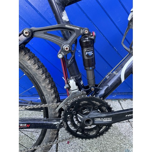 29 - A Felt Virtue Two 19.5