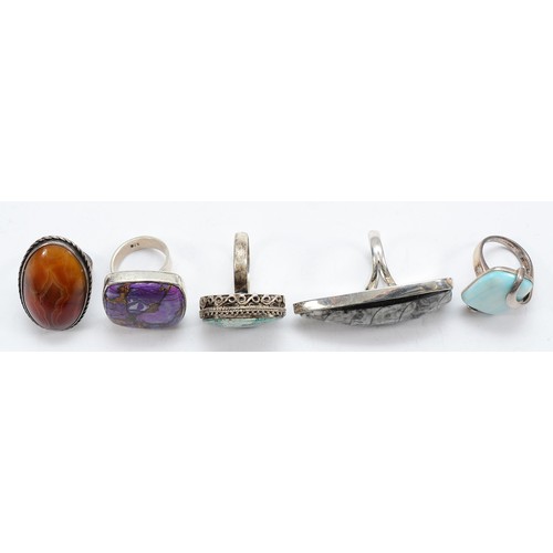 28 - Five 925 silver gemset rings, L-R, 72g