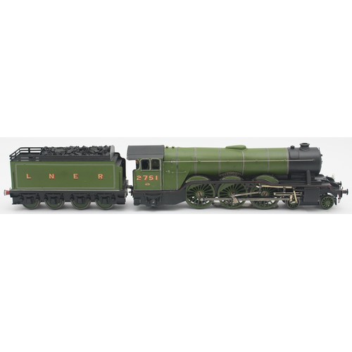 12 - An O gauge L.N.E.R green A3 class locomotive/tender No 2751 