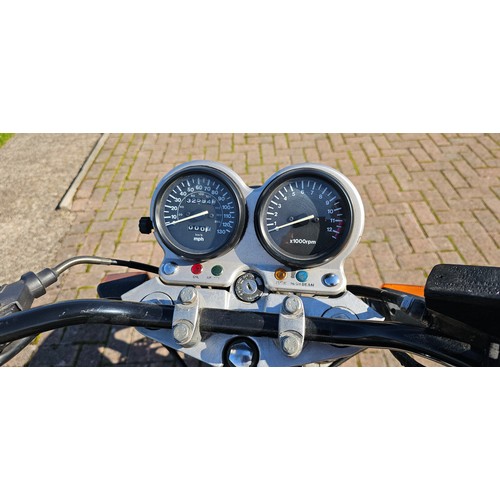 324 - 1994 Suzuki GS500E, 487cc. Registration number M541 XBK. Frame number GM51A-134657. Engine number M5... 