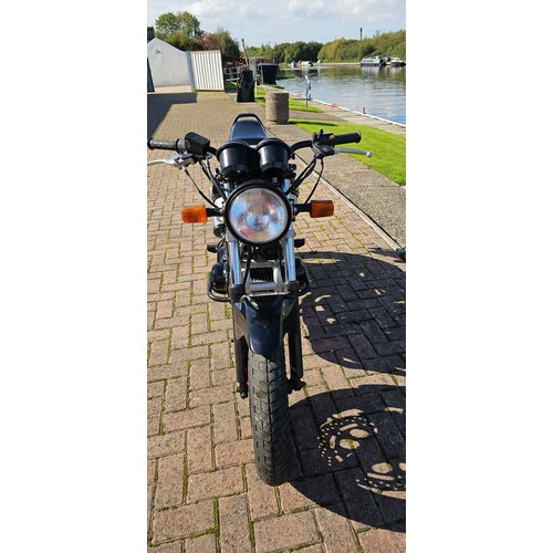 324 - 1994 Suzuki GS500E, 487cc. Registration number M541 XBK. Frame number GM51A-134657. Engine number M5... 
