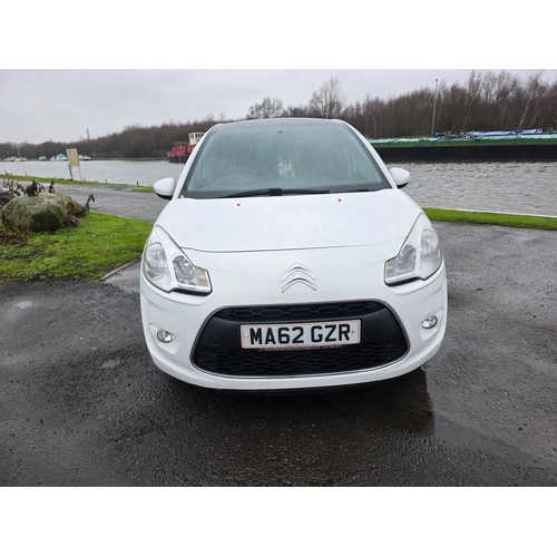 2 - 2012 Citroen C3 VTR+, 1360cc, five door, petrol. Registration number MA62 GZR. NOTE This vehicle has... 