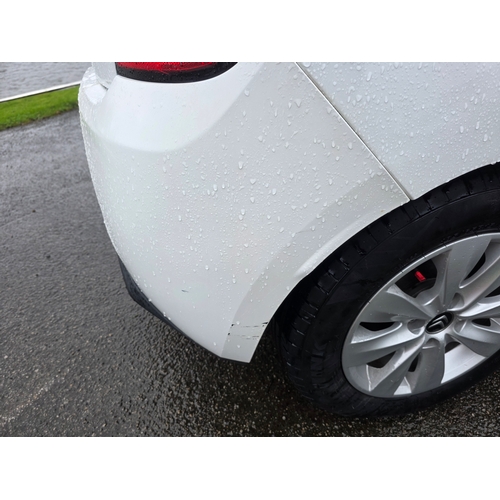 2 - 2012 Citroen C3 VTR+, 1360cc, five door, petrol. Registration number MA62 GZR. NOTE This vehicle has... 