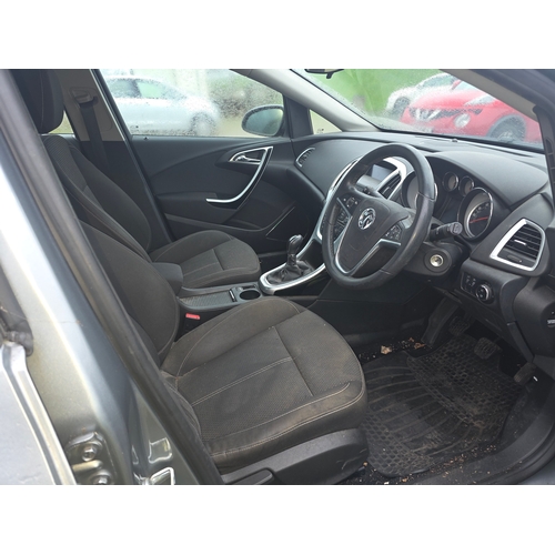 1 - 2011 Vauxhall Astra SRi, 1596cc. Registration number YY11 OBB. VIN number WOLPF6ED1BG132690.
One own... 