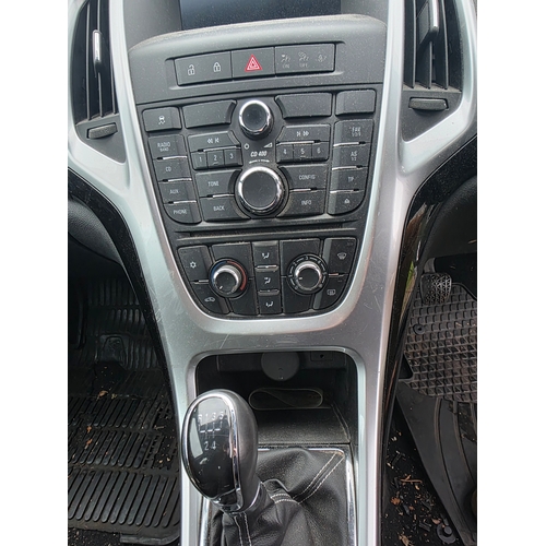 1 - 2011 Vauxhall Astra SRi, 1596cc. Registration number YY11 OBB. VIN number WOLPF6ED1BG132690.
One own... 