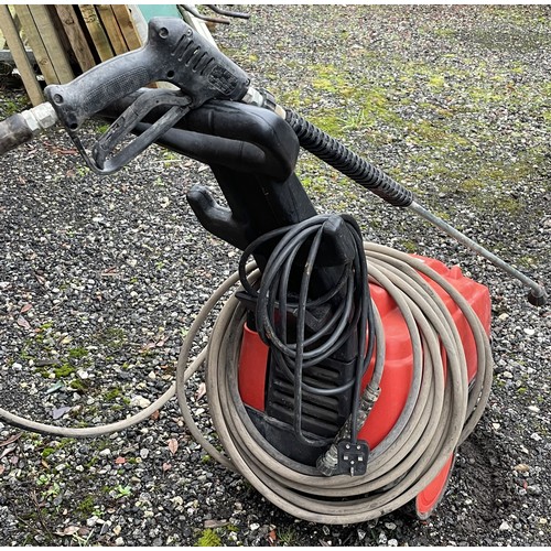 8 - An Interpump TX12 100 industrial pressure washer, 13A 240V, electric, built-in chemical tank and inj... 