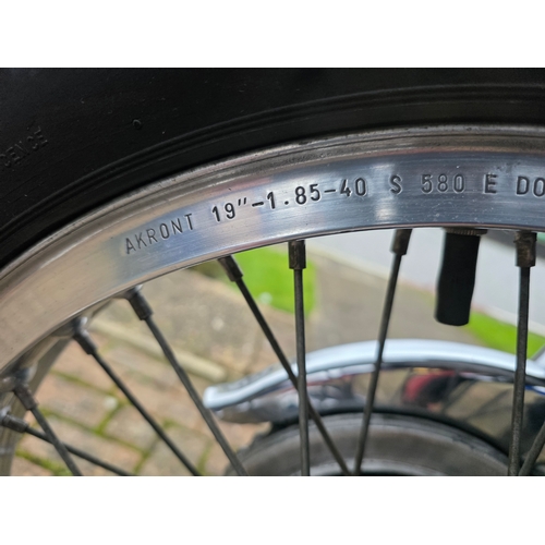 299 - 1954 BSA Gold Star, 350cc, Clubman's Trim. Registration number OON 116. Frame number CB32 438. Engin... 