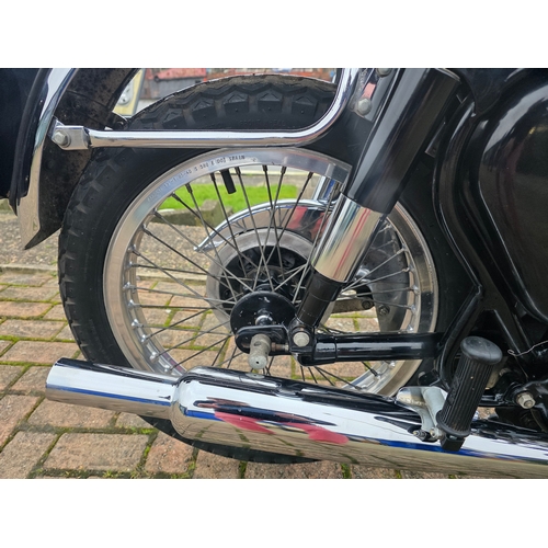 299 - 1954 BSA Gold Star, 350cc, Clubman's Trim. Registration number OON 116. Frame number CB32 438. Engin... 