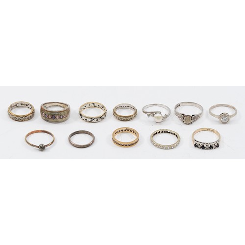 200 - Five gold on silver rings, G-R, 10g, with seven silver gemset rings, K-R, 17g