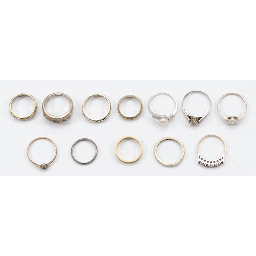 200 - Five gold on silver rings, G-R, 10g, with seven silver gemset rings, K-R, 17g