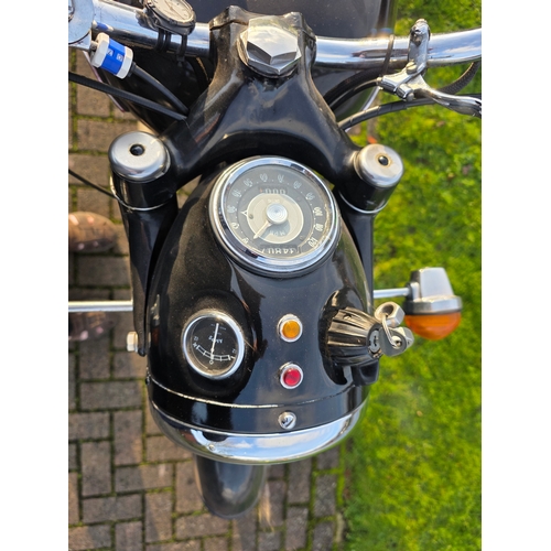293 - 1959 Matchless G3, 350cc. Registration number 214 CTX, (non transferrable). Frame number painted ove... 