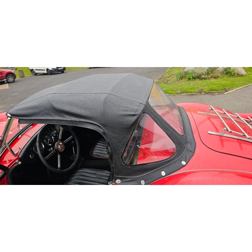 261 - 1961 MGA 1600 Mk I LHD, 1588cc. Registration number 201 UYU. Chassis Number G-HNL 95461. Engine numb... 