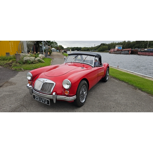 261 - 1961 MGA 1600 Mk I LHD, 1588cc. Registration number 201 UYU. Chassis Number G-HNL 95461. Engine numb... 