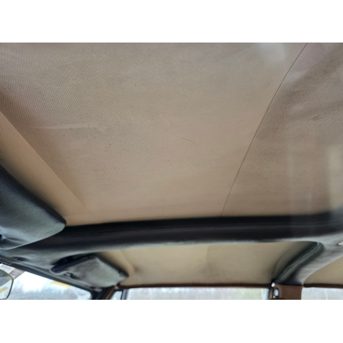 262 - 1976 Triumph Stag, 2997cc. Registration number RNV 675R. VIN number LD42110A. Engine number LF042247... 