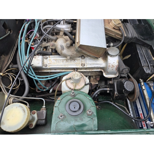 262 - 1976 Triumph Stag, 2997cc. Registration number RNV 675R. VIN number LD42110A. Engine number LF042247... 