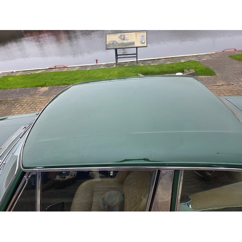 262 - 1976 Triumph Stag, 2997cc. Registration number RNV 675R. VIN number LD42110A. Engine number LF042247... 