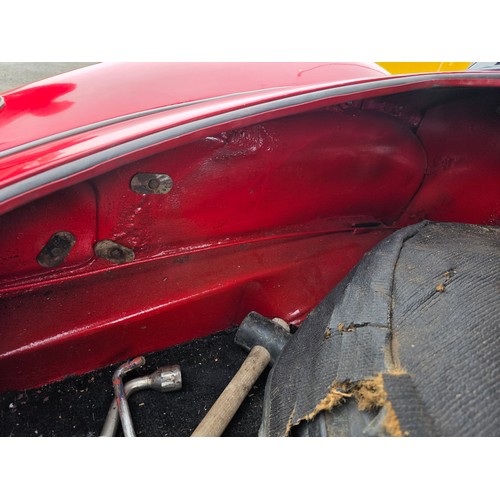 261 - 1961 MGA 1600 Mk I LHD, 1588cc. Registration number 201 UYU. Chassis Number G-HNL 95461. Engine numb... 