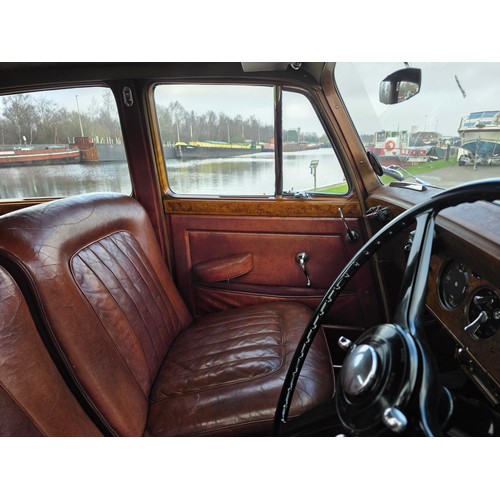 251 - 1951 Bentley Mark VI, 4250cc. Registration number FCX 986. Chassis number B380 LJ. Engine number B19... 