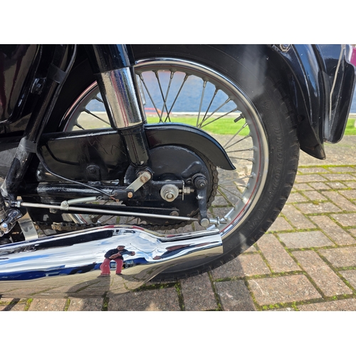 322 - 1954 Norton Model 7 Dominator 88, 497cc. Registration number 710 XWH (non transferrable). Frame numb... 